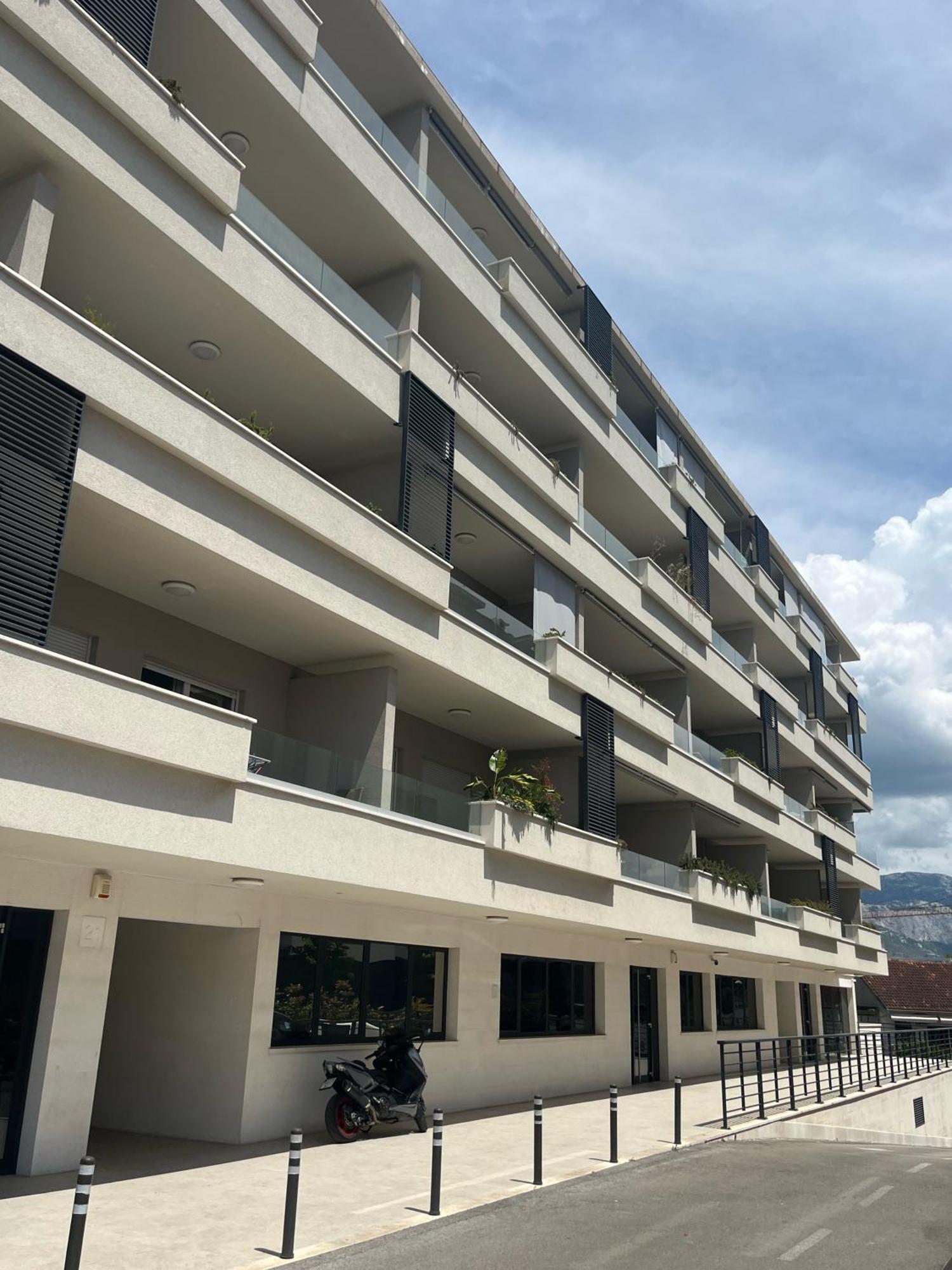 Luxury Apartment Rinos - Free Garage Parking Split Eksteriør billede